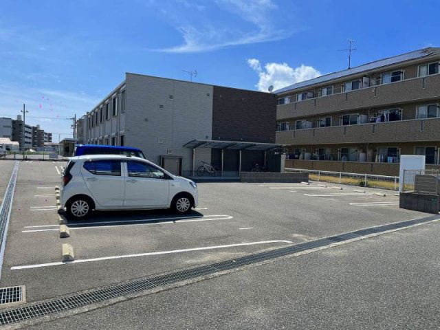 クレイノ久々原のその他|駐車場１