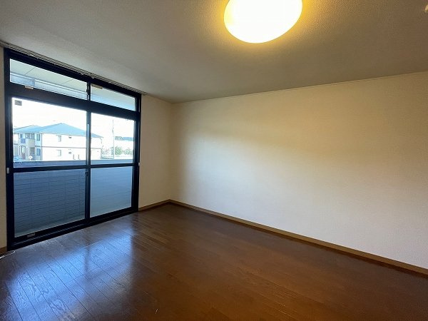 レオパレス梶栗の居間・リビング