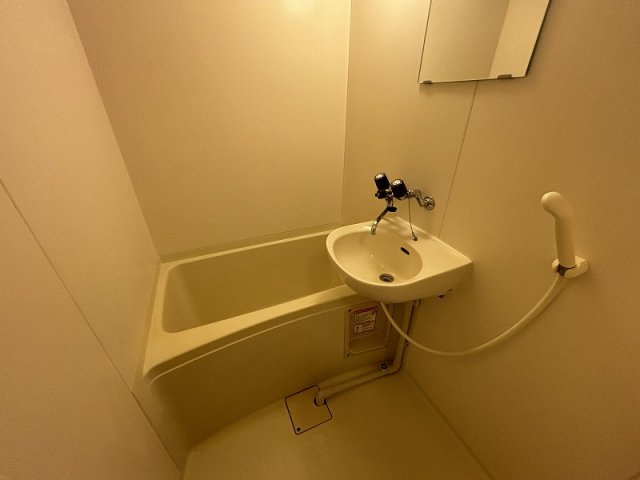 レオパレスしおかぜⅠの浴室