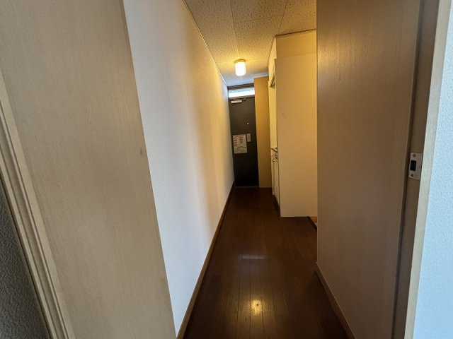 レオパレスしおかぜⅠの玄関