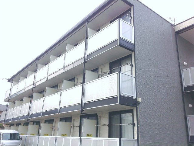 レオパレス長府駅の外観