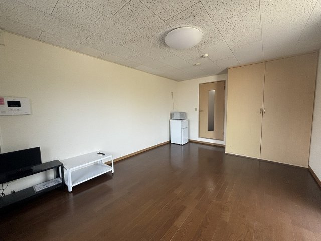 レオパレスＬｉｇｈｔｌｉｆｅⅠの居間・リビング