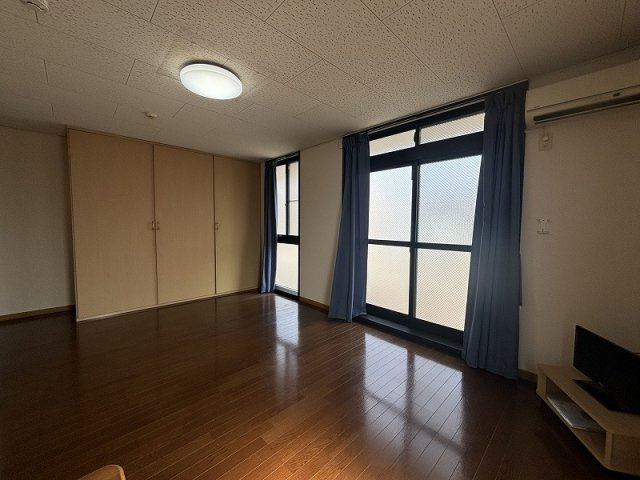 レオパレスＬｉｇｈｔｌｉｆｅⅠの居間・リビング|備品や設備仕様は号室等により異なります現地をご確認下さい。