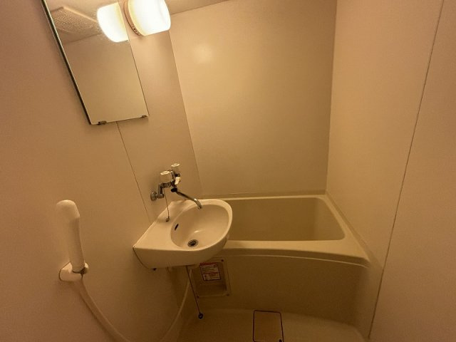 レオパレスＬｉｇｈｔｌｉｆｅⅠの浴室