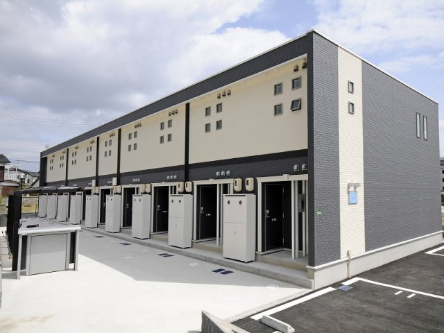 レオネクストリチェズの外観