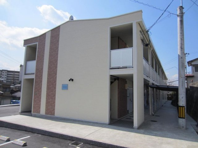 レオパレスサンフラワー向洋の外観