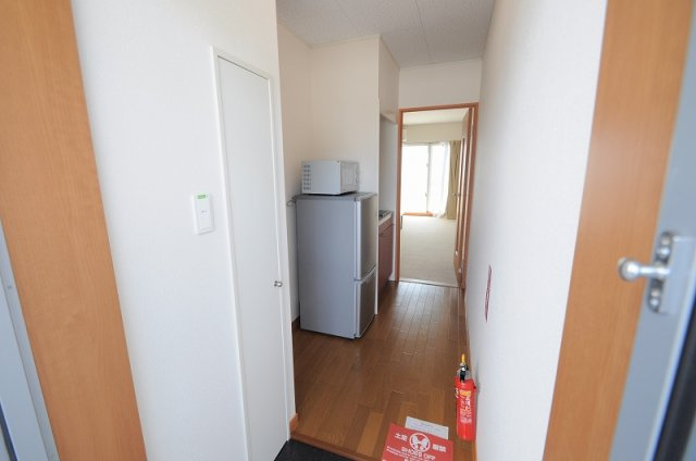 レオパレスサンフラワー向洋の玄関|104.205.206に家具家電はありません。