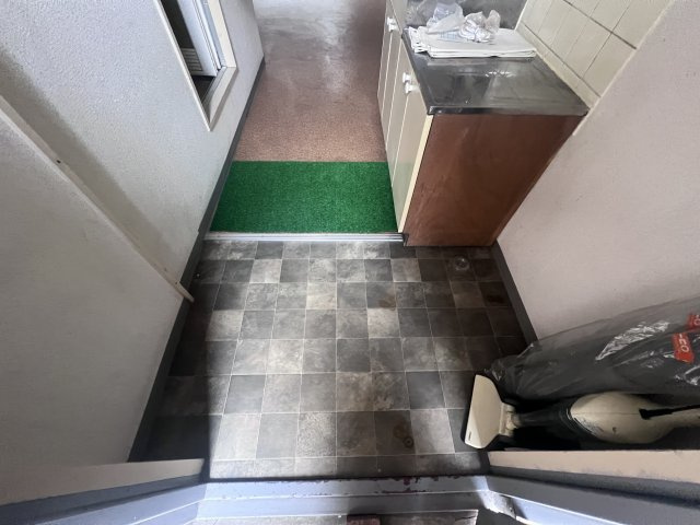 ローズガーデンの玄関