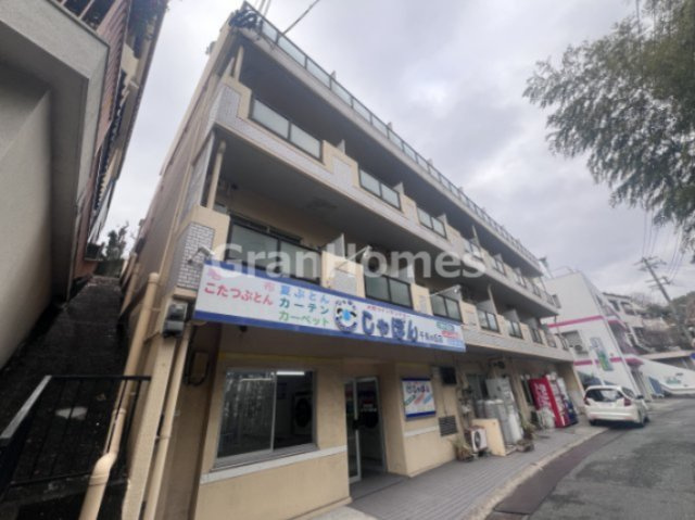 ローズガーデンの外観