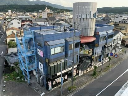 恵那市大井町のビルの外観