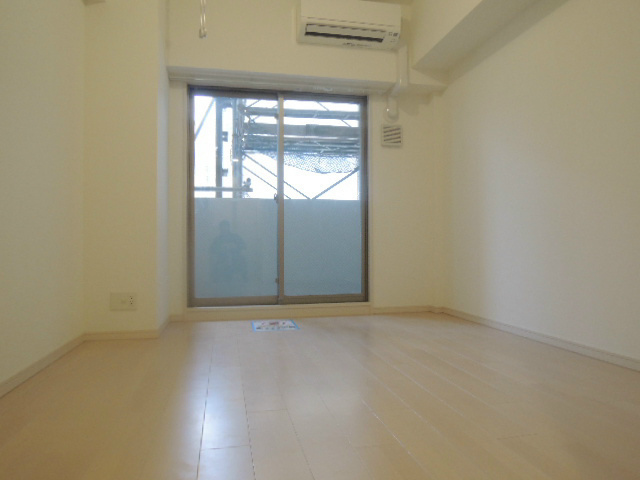 アドバンス三宮シュロスの寝室