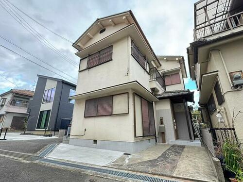 郡津3丁目　中古一戸建ての駐車場|■物件内覧・資金計画相談・住宅ローン相談、リフォーム相談、お問合せ受付中■
※当日・翌日のご内覧、ご相談はお電話でのお問合せがスムーズです！