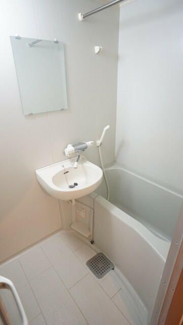 ヴィレ西日暮里の浴室