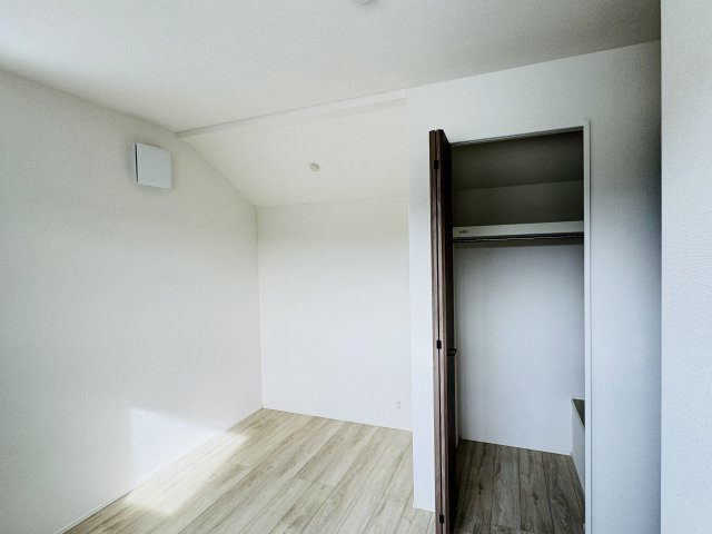 八王子市　西寺方町　新築一戸建て　２４ー２期の収納|～収納力の高いクローゼット完備～