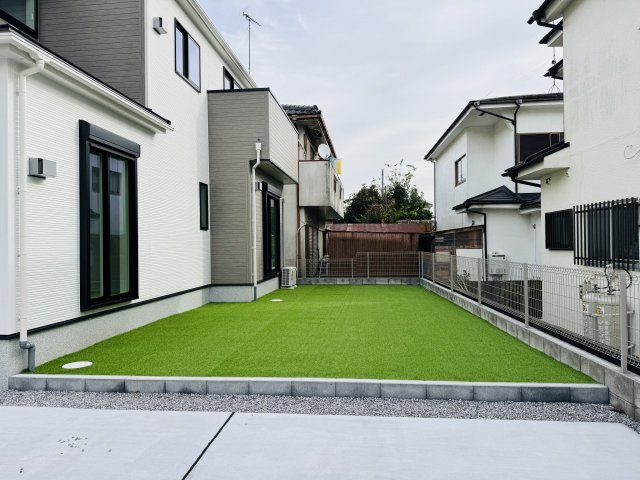 八王子市　西寺方町　新築一戸建て　２４ー２期の庭|～ガーデニングなども楽しめる庭付き～