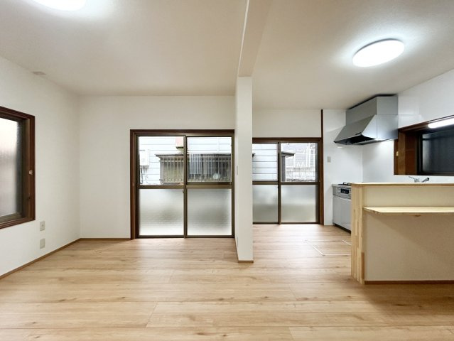 高知市中秦泉寺　中古戸建の居間・リビング