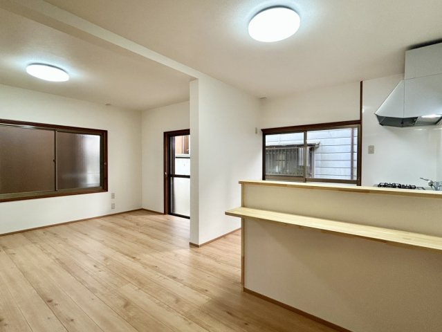 高知市中秦泉寺　中古戸建の居間・リビング