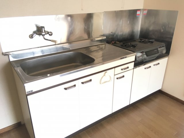 田村ビルのキッチン|きれいなキッチンです