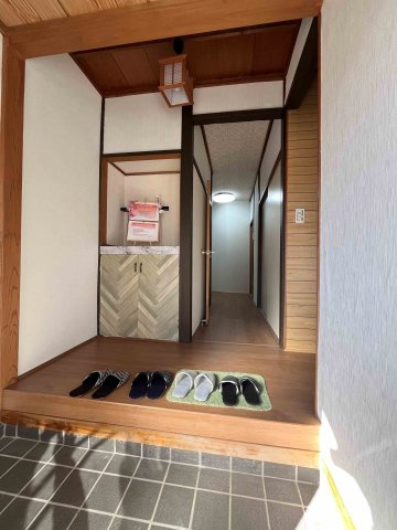 忍者屋敷みたいな家　下永吉3号棟の玄関