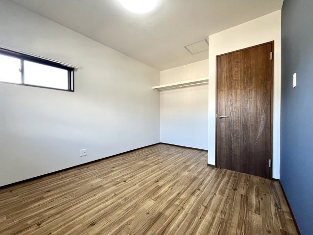 【洋室】 | ２階の洋室です。