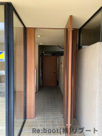 ユーコート下総中山のエントランス