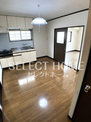 【居間・リビング】 | ロイヤルＰａｒｔⅠ | ゆったり過ごせる居間です
