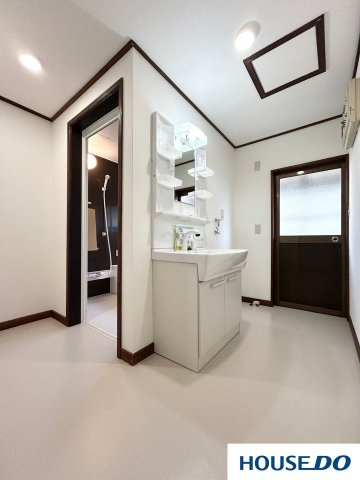 中古戸建　足利市山川町の独立洗面台|独立洗面台です