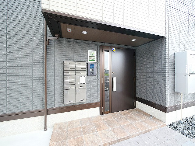 シャローゲートのエントランス|オートロック完備