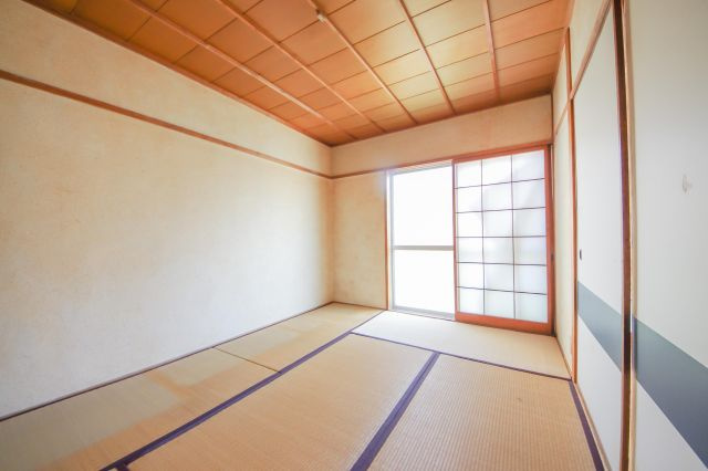 サンハイム北舞子の和室|6帖