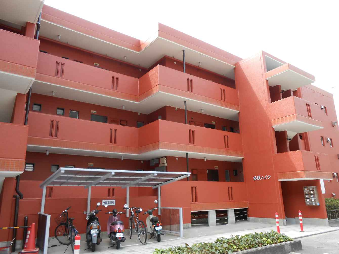 オランジュの外観