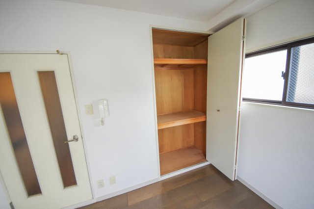 カーサ滝の茶屋の収納|洋室クローゼット