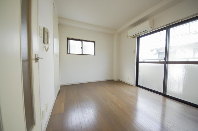 カーサ滝の茶屋の洋室