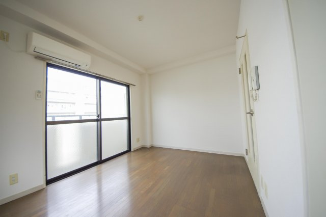 カーサ滝の茶屋の洋室