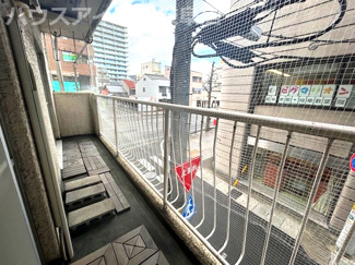 【バルコニー】 | 東金宝町！チサンマンション2階部分！最寄りのバス停徒歩1分！新岐阜駅まで徒歩7分！店舗・事務所OK！ | 東金宝町！チサンマンション2階部分！最寄りのバス停徒歩1分！新岐阜駅まで徒歩7分！店舗・事務所OK！