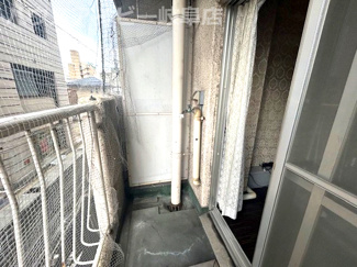 【バルコニー】 | 東金宝町！チサンマンション2階部分！最寄りのバス停徒歩1分！新岐阜駅まで徒歩7分！店舗・事務所OK！ | 東金宝町！チサンマンション2階部分！最寄りのバス停徒歩1分！新岐阜駅まで徒歩7分！店舗・事務所OK！