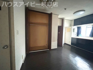 【収納】 | 東金宝町！チサンマンション2階部分！最寄りのバス停徒歩1分！新岐阜駅まで徒歩7分！店舗・事務所OK！ | 東金宝町！チサンマンション2階部分！最寄りのバス停徒歩1分！新岐阜駅まで徒歩7分！店舗・事務所OK！