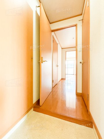 サンフィールドⅡの玄関|シューズボックス付きの玄関☆