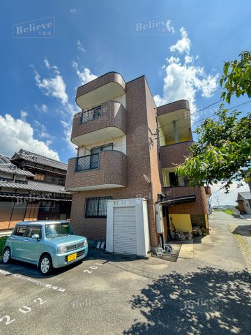 サンフィールドⅡの駐車場|駐車スペースもあります♪