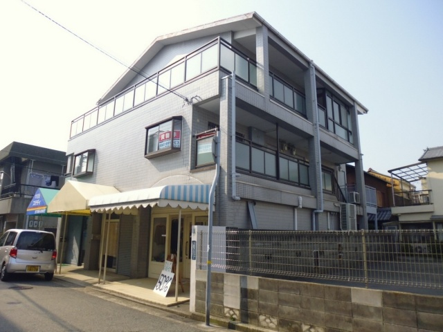 結城ビルの外観