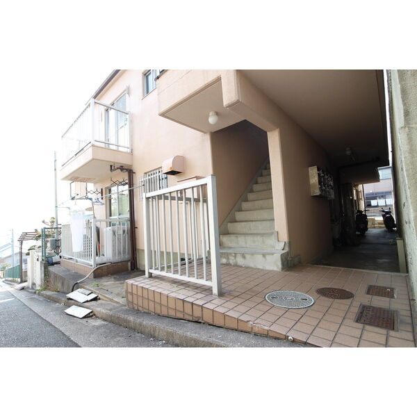 パーソナルハイツ垂水のエントランス