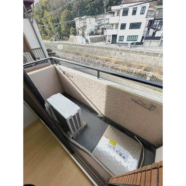 サクセス本多聞のバルコニー