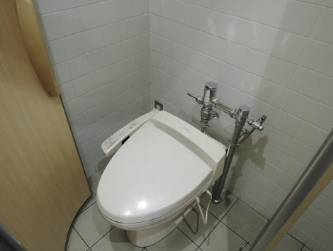 第二芦池ビルのトイレ|落ち着いたトイレです