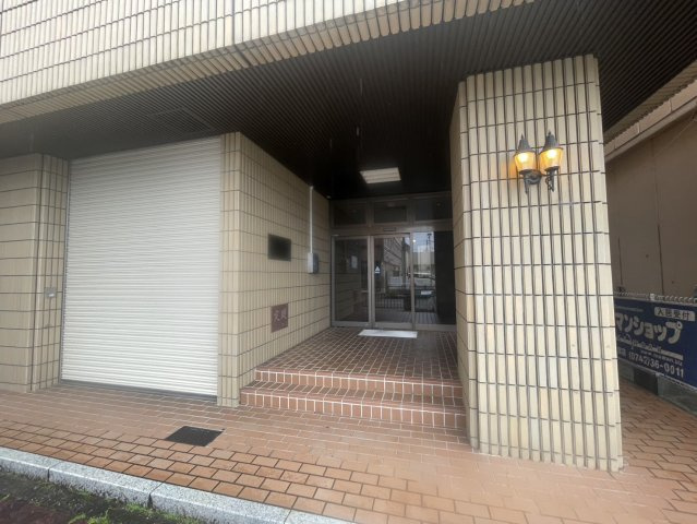 JPレジデンス新大宮のエントランス