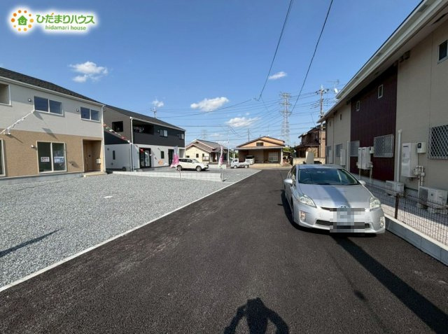 本庄市栗崎第2　新築一戸建て　クレイドルガーデン　02の前面道路含む現地写真|閑静な住宅地で叶える静かな暮らし(^^)/			
