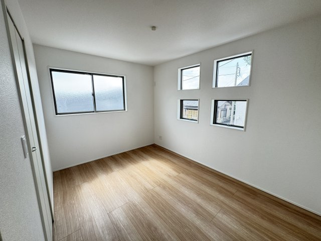 グラファーレ前橋市箱田町２期　２号棟の洋室|２階洋室2です