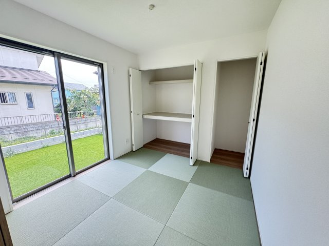 グラファーレ前橋市箱田町２期　２号棟の和室|4.5帖和室です。和室があれば、来客や子供用のスペースとして活躍します