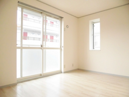 グランディール福田の洋室