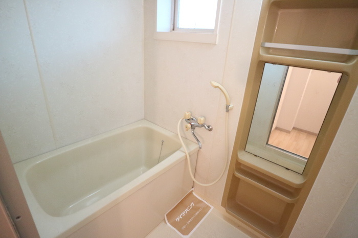 グランディール福田の浴室