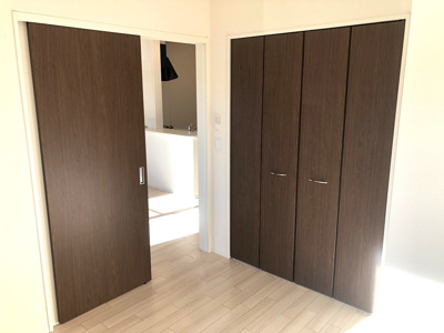 【洋室】 | ブルーローズ