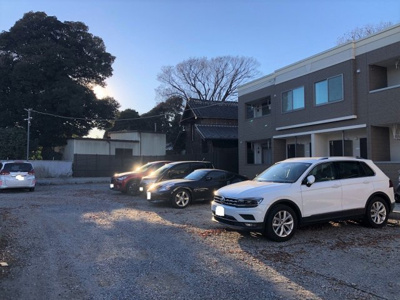 【駐車場】 | ブルーローズ